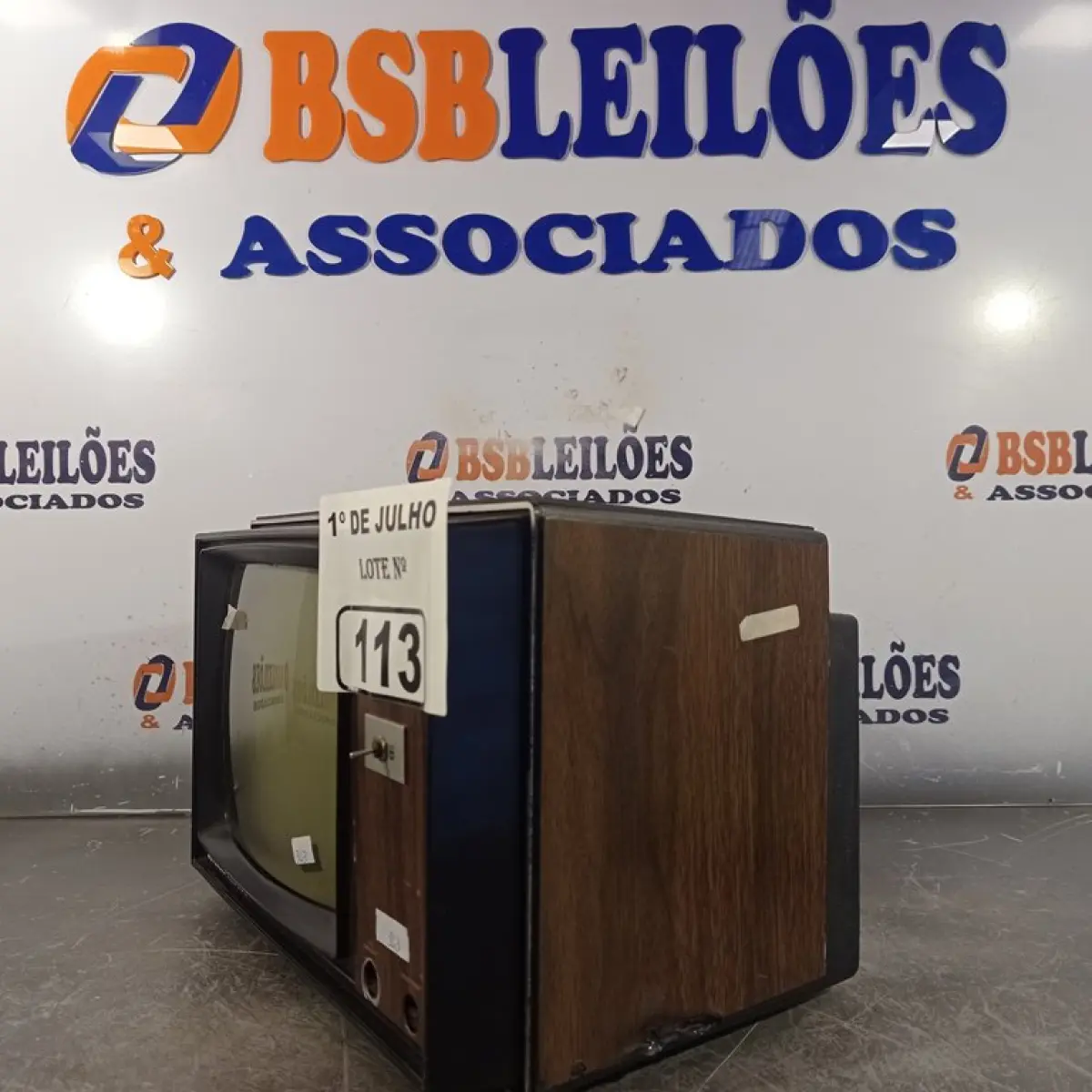 LOTE 113