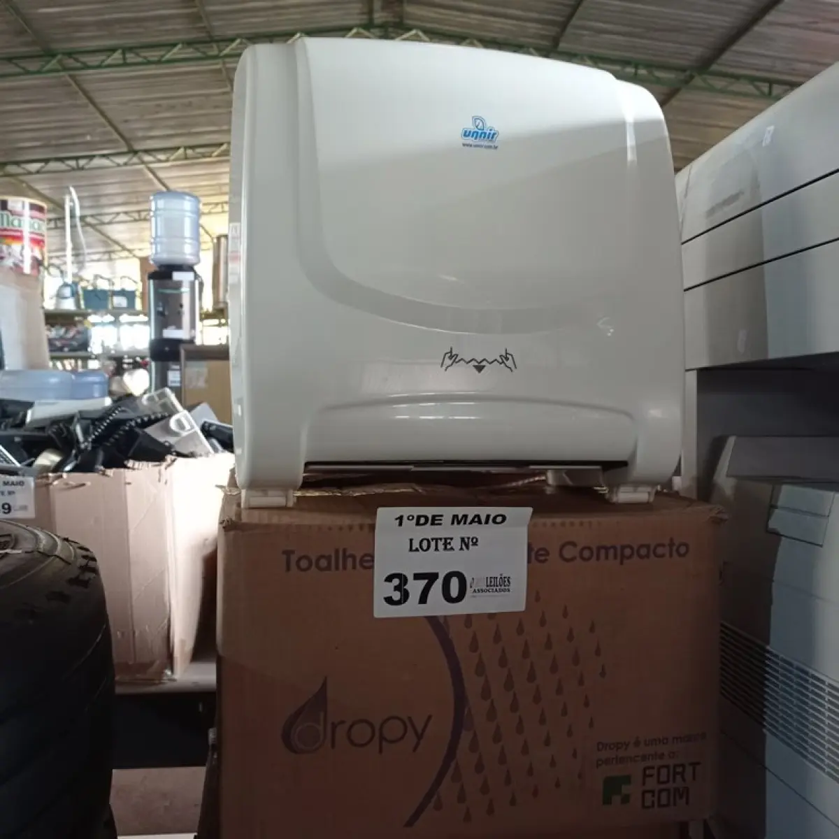 LOTE 370