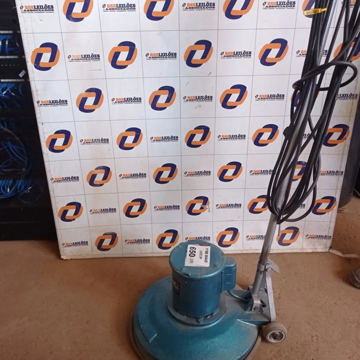LOTE 650