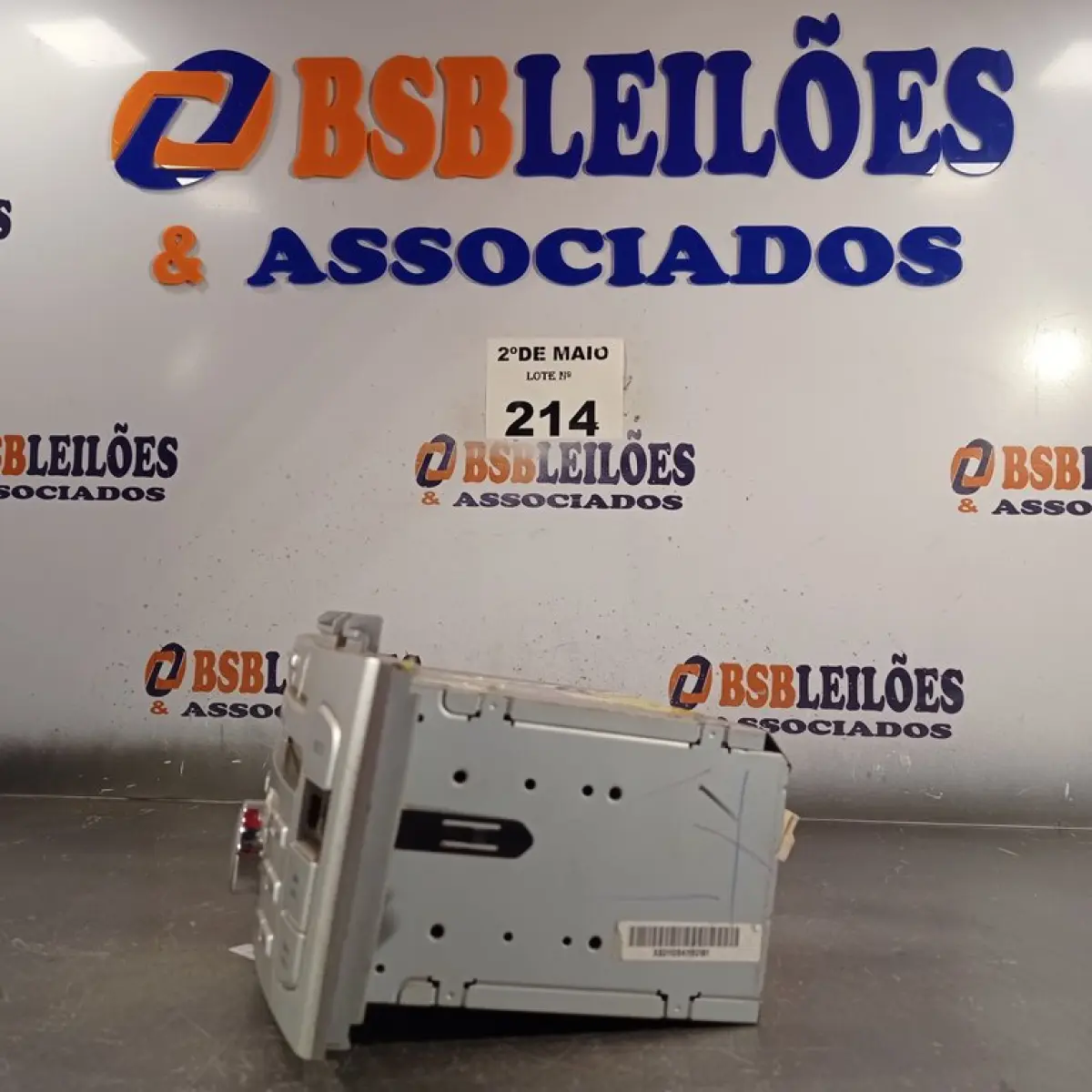 LOTE 214