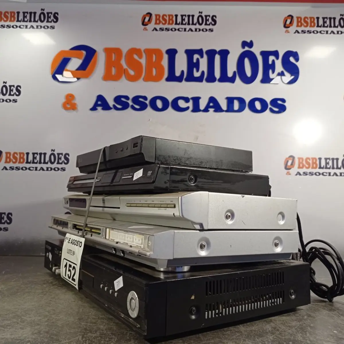 LOTE 152