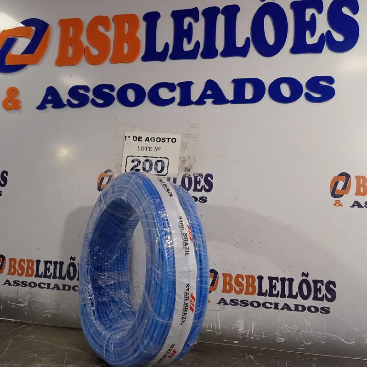 LOTE 200