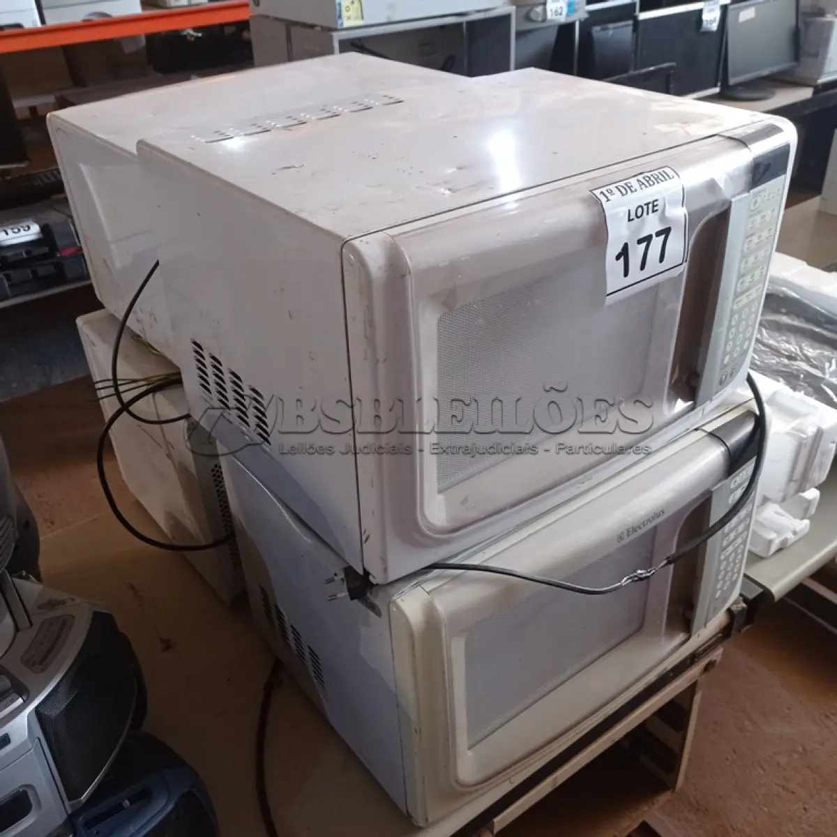 LOTE 177