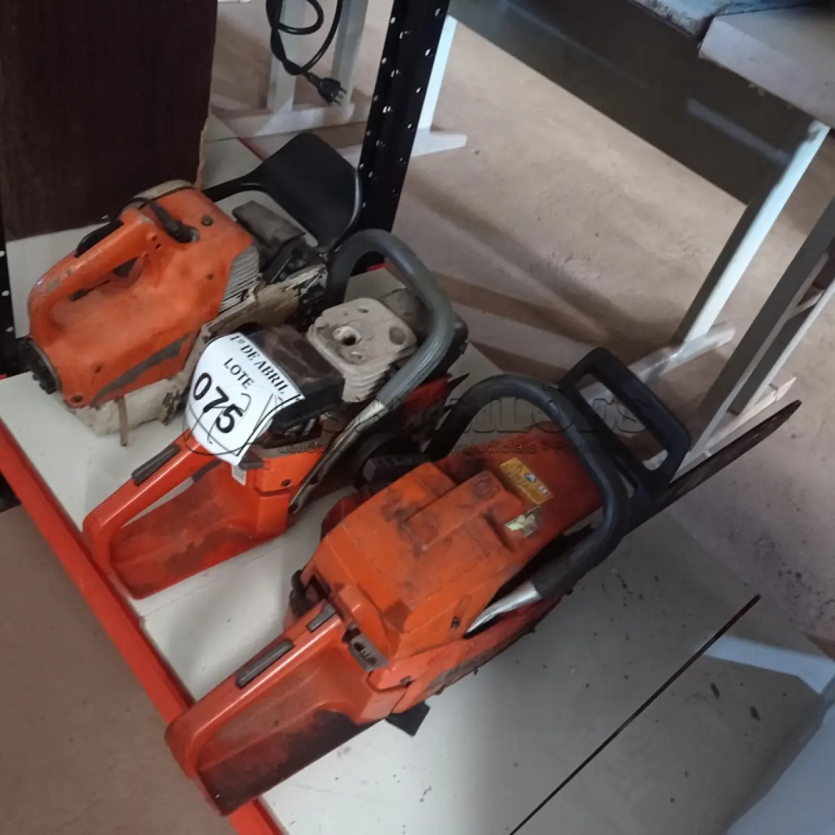 LOTE 075