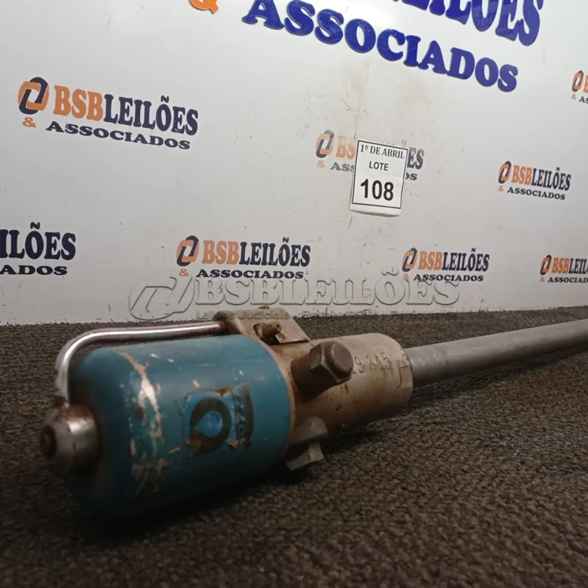 LOTE 108 - 01 PROPULSORA PARA ÓLEO. (NO ESTADO) ATENÇÃO! FAZER A VISITAÇÃO ANTES DE ARREMATAR, NÃO SABEMOS SE FUNCIONA. LEILÃO NÃO TEM GARANTIA E NEM DEVOLUÇÃO, SUJEITO A POSSÍVEIS AVARIAS VISÍVEIS/OCULTAS E/OU AUSÊNCIA DE COMPONENTES.