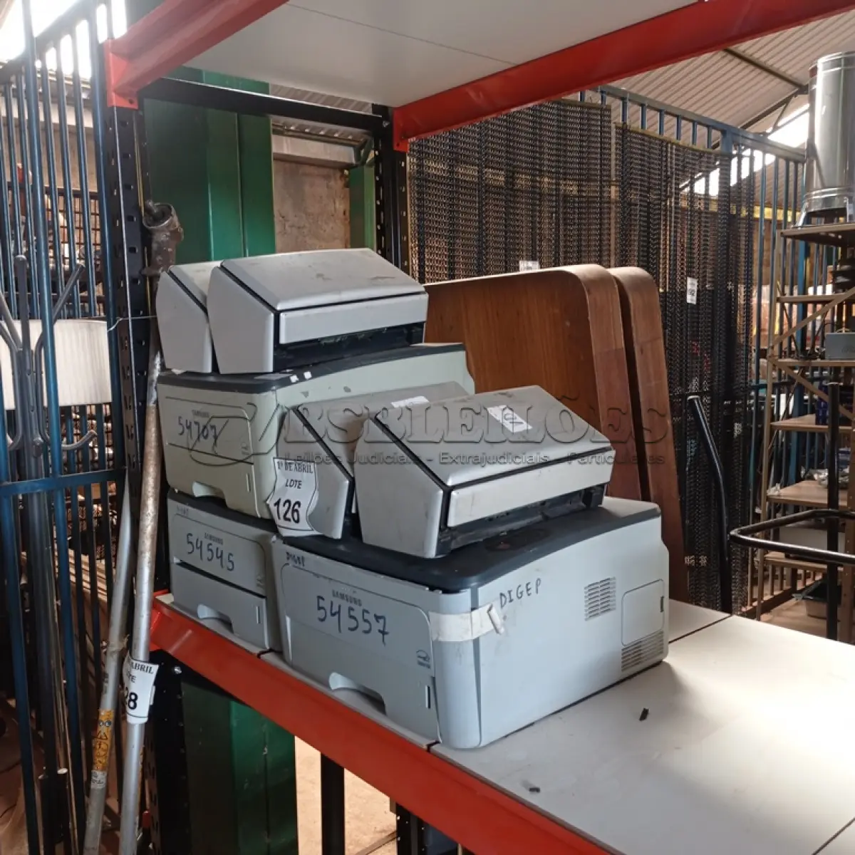 LOTE 126 - 01 LOTE COM IMPRESSORAS E SCANNER’S DIVERSOS. (NO ESTADO) ATENÇÃO! FAZER A VISITAÇÃO ANTES DE ARREMATAR, NÃO SABEMOS SE FUNCIONA. LEILÃO NÃO TEM GARANTIA E NEM DEVOLUÇÃO, SUJEITO A POSSÍVEIS AVARIAS VISÍVEIS/OCULTAS E/OU AUSÊNCIA DE COMPONENTES.