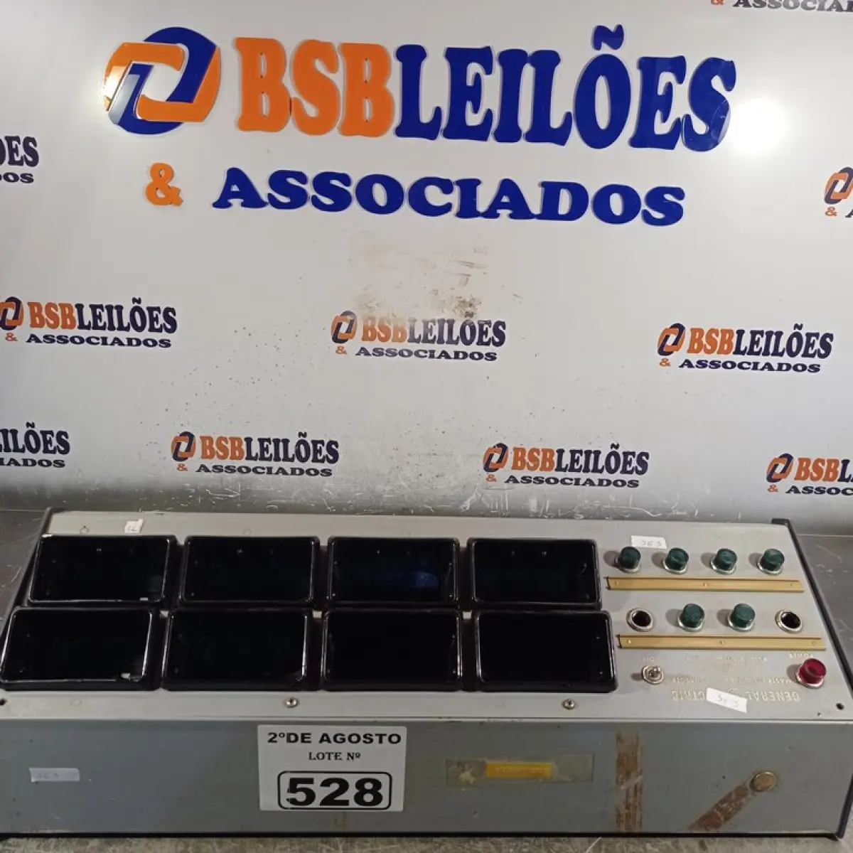 LOTE 528