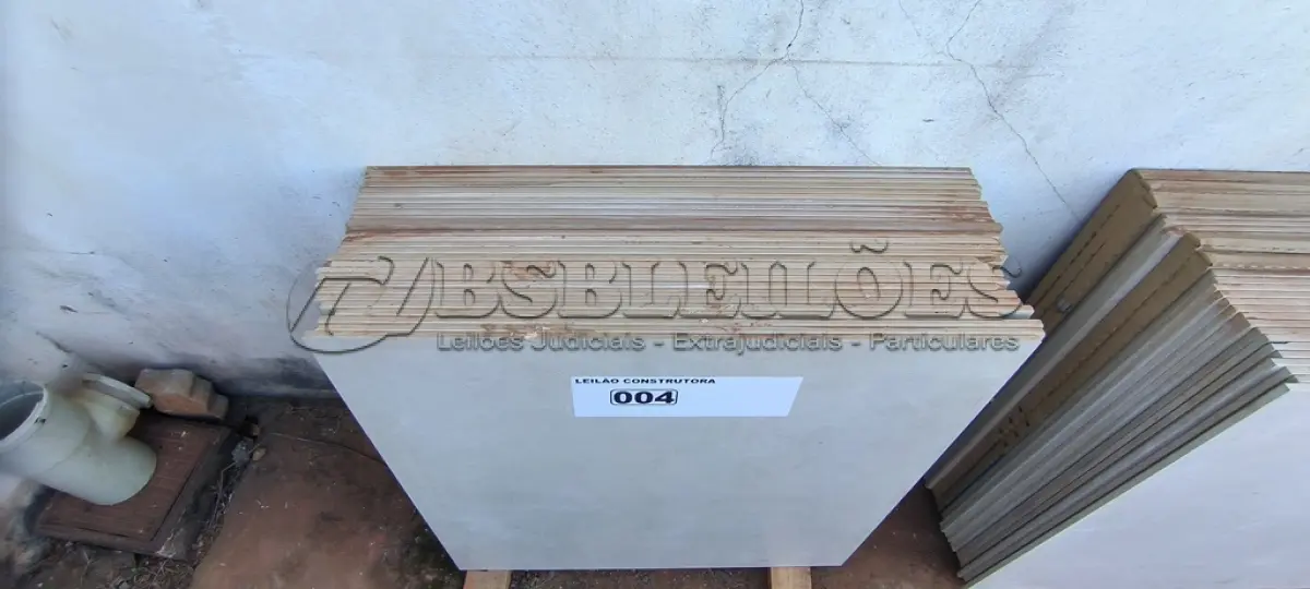 LOTE 004