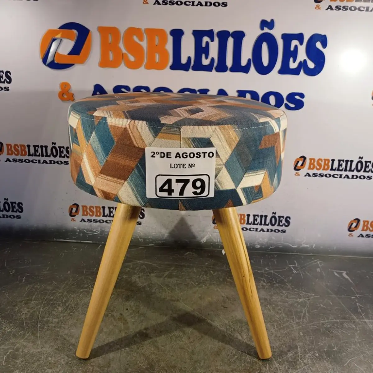 LOTE 479