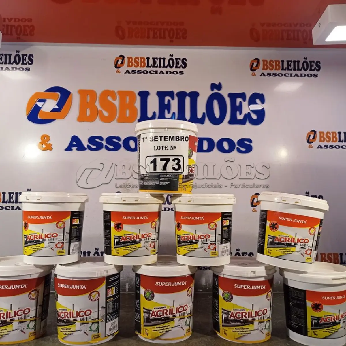 LOTE 173 - 10 QUILOS DE REJUNTAMENTO ACRÍLICO SUPER JUNTA. (NO ESTADO) ATENÇÃO! FAZER A VISITAÇÃO ANTES DE ARREMATAR, NÃO SABEMOS SE FUNCIONA. LEILÃO NÃO TEM GARANTIA E NEM DEVOLUÇÃO, SUJEITO A POSSÍVEIS AVARIAS VISÍVEIS/OCULTAS E/OU AUSÊNCIA DE COMPONENTES.
