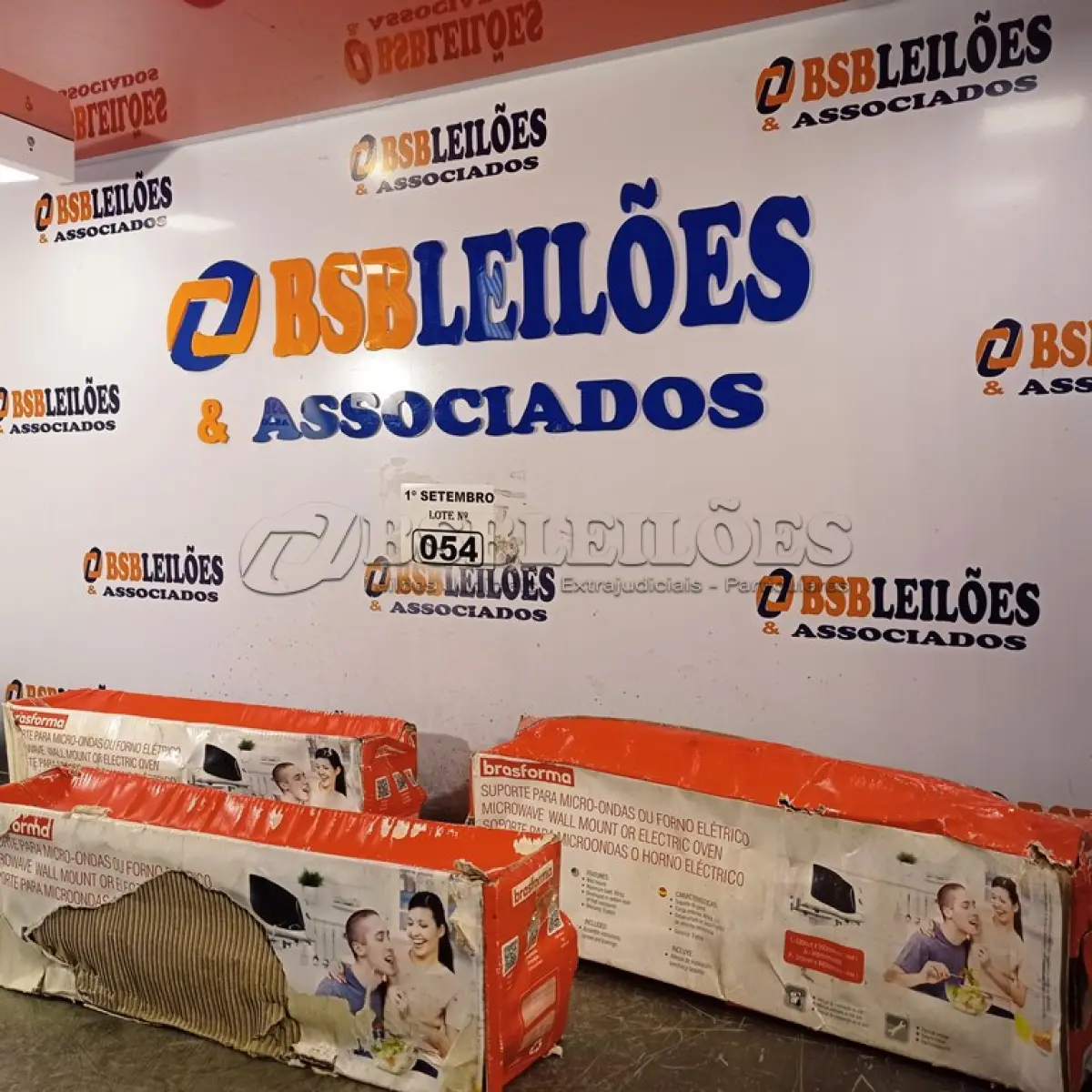 LOTE 054