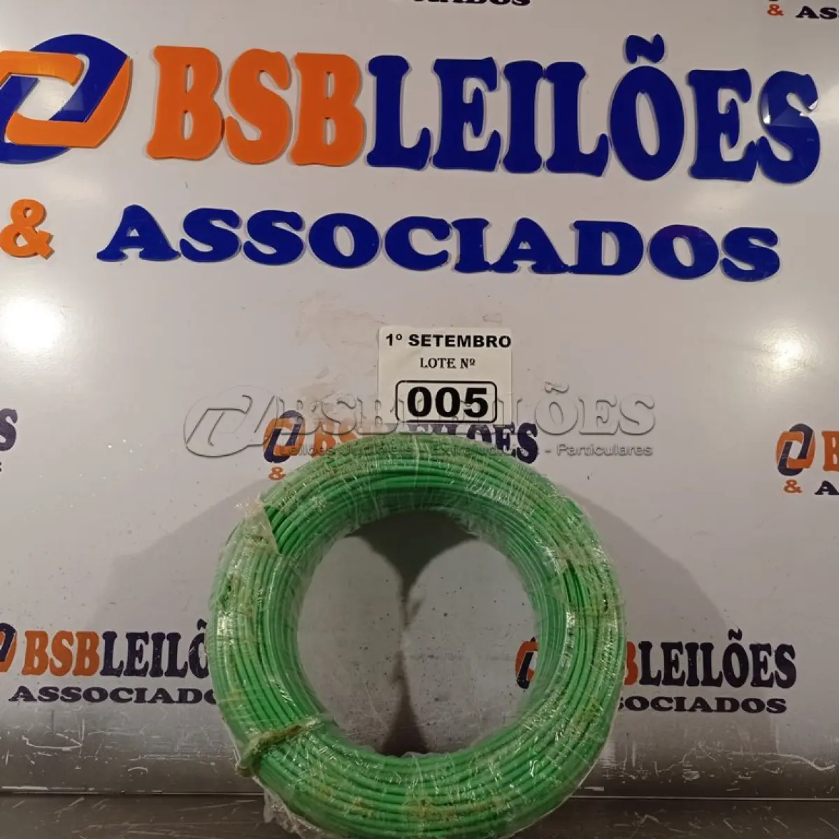 LOTE 005 - 01 ROLO DE CABO FLEXÍVEL 100M 4MM NA COR VERDE. (NO ESTADO) ATENÇÃO! FAZER A VISITAÇÃO ANTES DE ARREMATAR, NÃO SABEMOS SE FUNCIONA. LEILÃO NÃO TEM GARANTIA E NEM DEVOLUÇÃO, SUJEITO A POSSÍVEIS AVARIAS VISÍVEIS/OCULTAS E/OU AUSÊNCIA DE COMPONENTES.