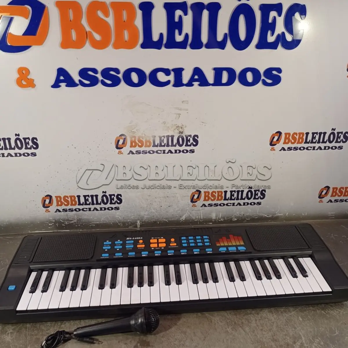 LOTE 424