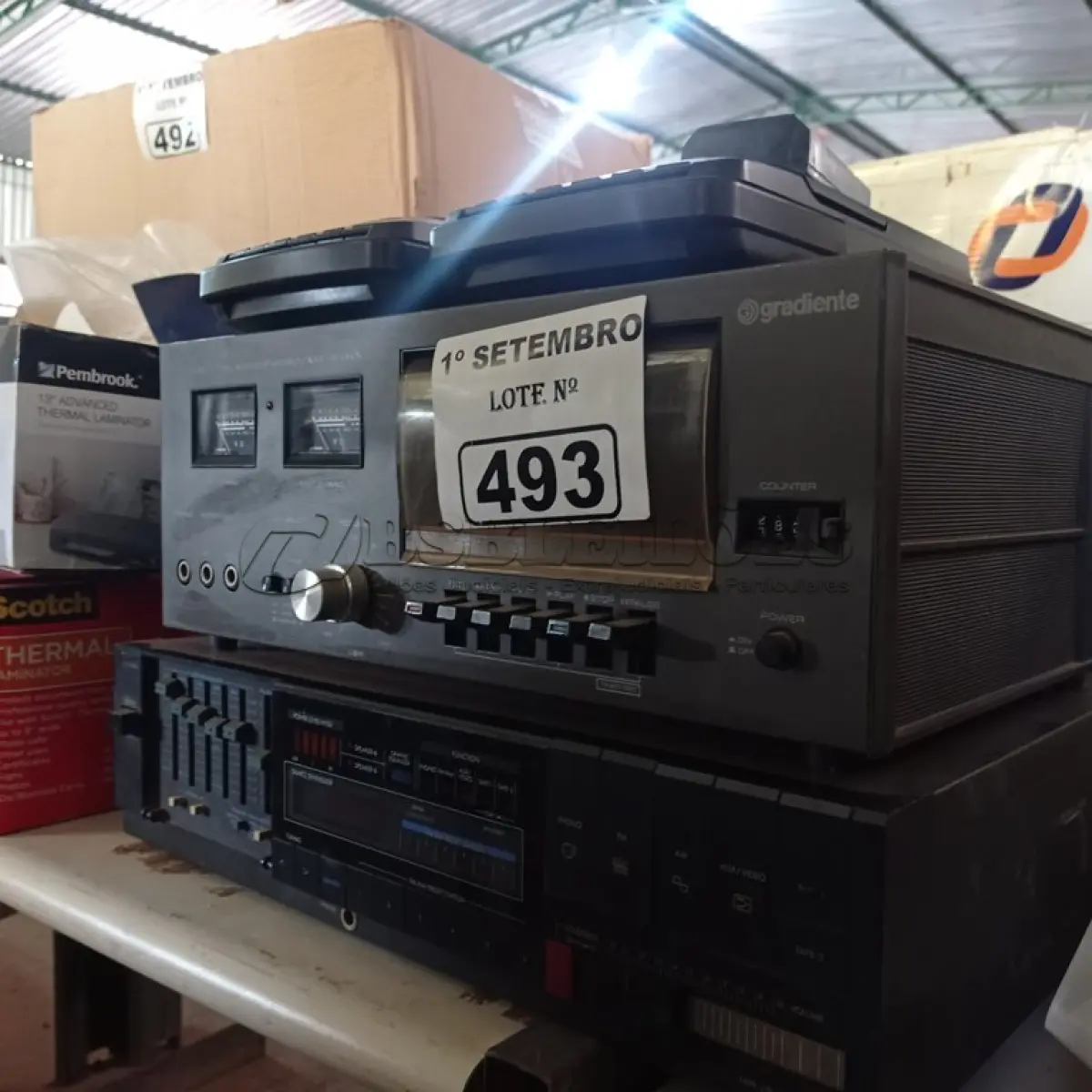 LOTE 493 - 01 RECEIVER, 01 TAPE DECK E 02 GRAVADORES. (NO ESTADO) ATENÇÃO! FAZER A VISITAÇÃO ANTES DE ARREMATAR, NÃO SABEMOS SE FUNCIONA. LEILÃO NÃO TEM GARANTIA E NEM DEVOLUÇÃO, SUJEITO A POSSÍVEIS AVARIAS VISÍVEIS/OCULTAS E/OU AUSÊNCIA DE COMPONENTES.