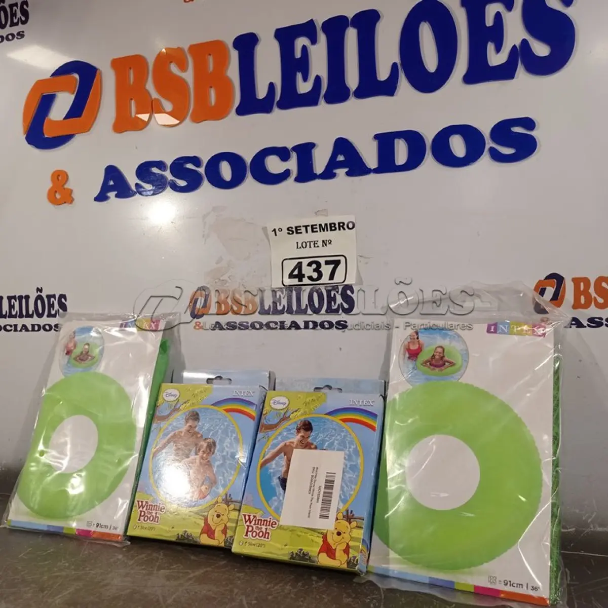 LOTE 437 - 04 BOIAS INFANTIL. (NO ESTADO) ATENÇÃO! FAZER A VISITAÇÃO ANTES DE ARREMATAR, NÃO SABEMOS SE FUNCIONA. LEILÃO NÃO TEM GARANTIA E NEM DEVOLUÇÃO, SUJEITO A POSSÍVEIS AVARIAS VISÍVEIS/OCULTAS E/OU AUSÊNCIA DE COMPONENTES.