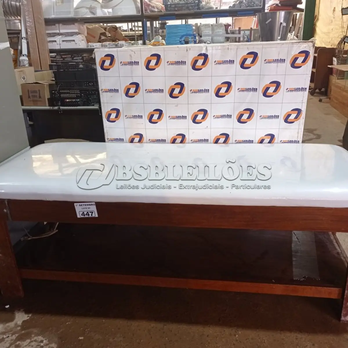 LOTE 447 - 01 MACA PARA MASSAGENS. (NO ESTADO) ATENÇÃO! FAZER A VISITAÇÃO ANTES DE ARREMATAR, NÃO SABEMOS SE FUNCIONA. LEILÃO NÃO TEM GARANTIA E NEM DEVOLUÇÃO, SUJEITO A POSSÍVEIS AVARIAS VISÍVEIS/OCULTAS E/OU AUSÊNCIA DE COMPONENTES.