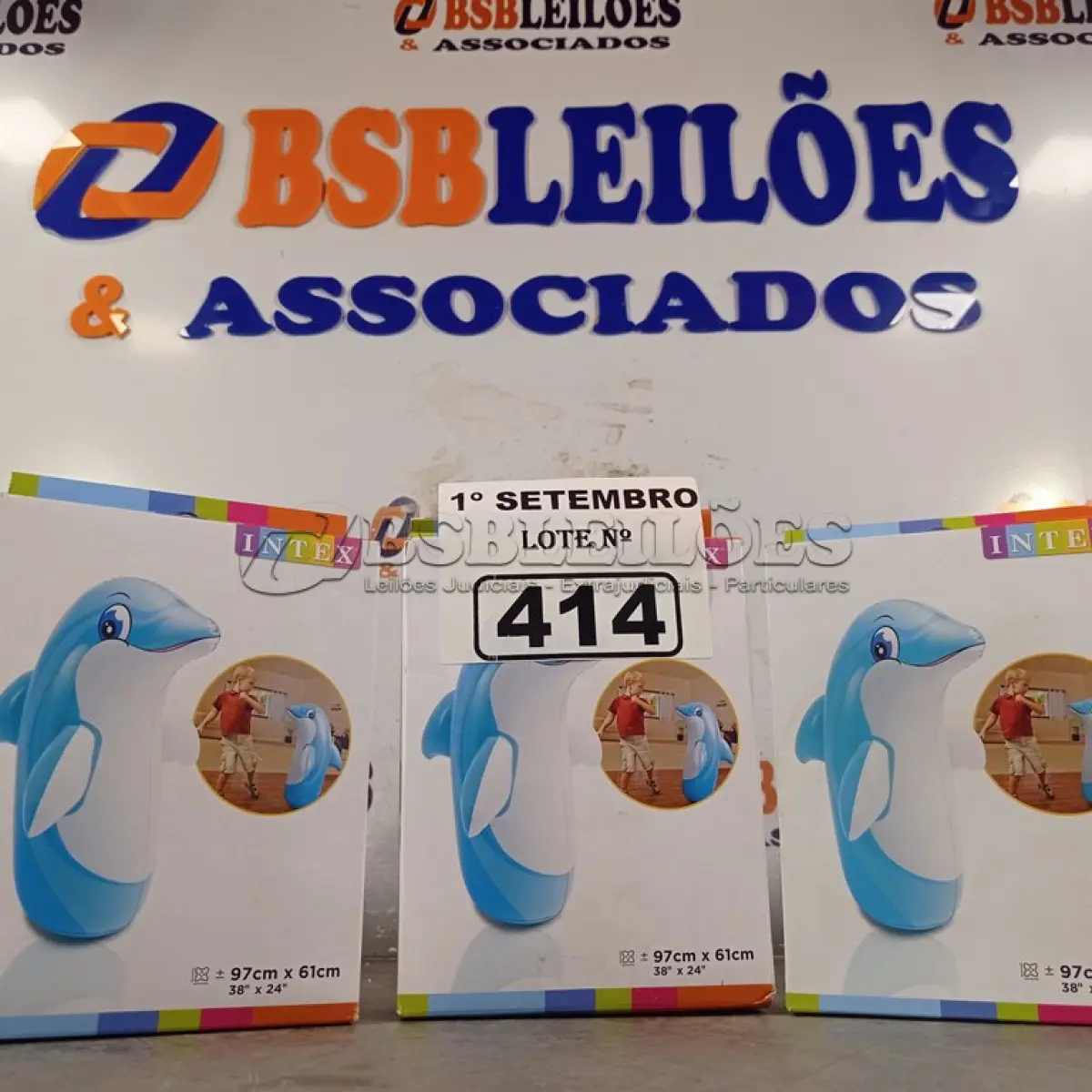 LOTE 414 - 03 BONECOS JOÃO TEIMOSO GOLFINHO. (NO ESTADO) ATENÇÃO! FAZER A VISITAÇÃO ANTES DE ARREMATAR, NÃO SABEMOS SE FUNCIONA. LEILÃO NÃO TEM GARANTIA E NEM DEVOLUÇÃO, SUJEITO A POSSÍVEIS AVARIAS VISÍVEIS/OCULTAS E/OU AUSÊNCIA DE COMPONENTES.