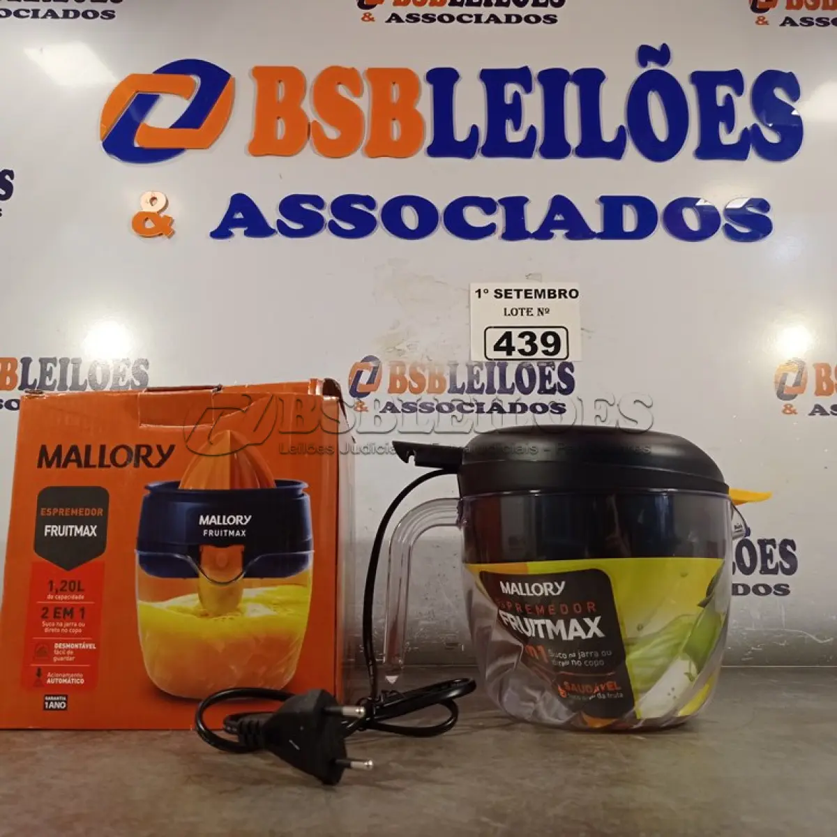 LOTE 439 - 01 ESPREMEDOR FRUITMAX MALLORY 1,20L DE CAPACIDADE 127V. (NO ESTADO) ATENÇÃO! FAZER A VISITAÇÃO ANTES DE ARREMATAR, NÃO SABEMOS SE FUNCIONA. LEILÃO NÃO TEM GARANTIA E NEM DEVOLUÇÃO, SUJEITO A POSSÍVEIS AVARIAS VISÍVEIS/OCULTAS E/OU AUSÊNCIA DE COMPONENTES.