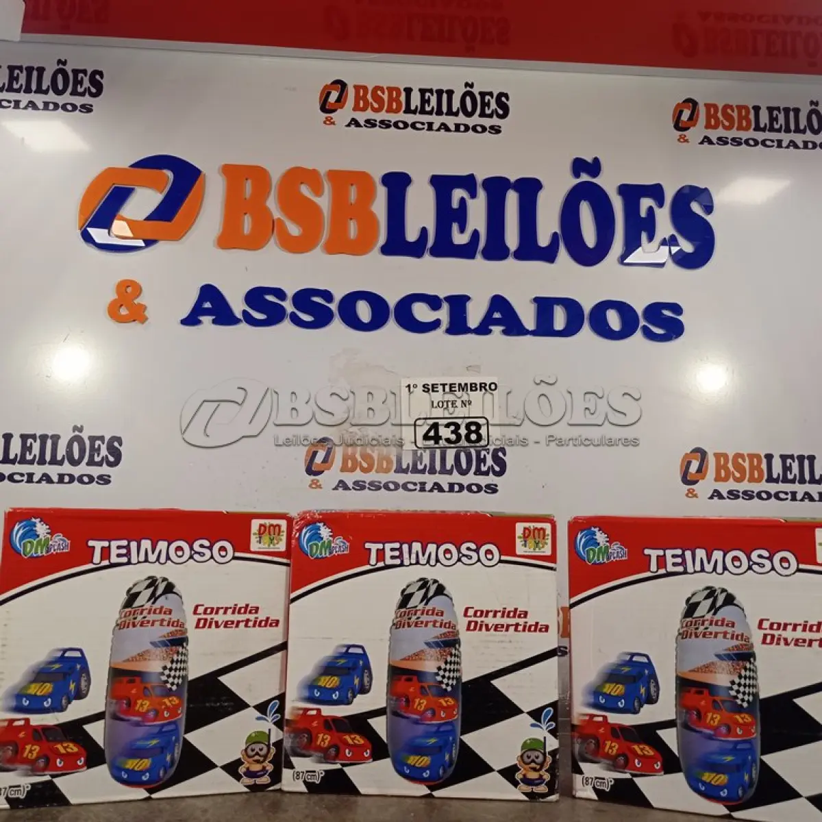 LOTE 438 - 03 BONECOS JOÃO TEIMOSO CORRIDA DIVERTIDA. (NO ESTADO) ATENÇÃO! FAZER A VISITAÇÃO ANTES DE ARREMATAR, NÃO SABEMOS SE FUNCIONA. LEILÃO NÃO TEM GARANTIA E NEM DEVOLUÇÃO, SUJEITO A POSSÍVEIS AVARIAS VISÍVEIS/OCULTAS E/OU AUSÊNCIA DE COMPONENTES.