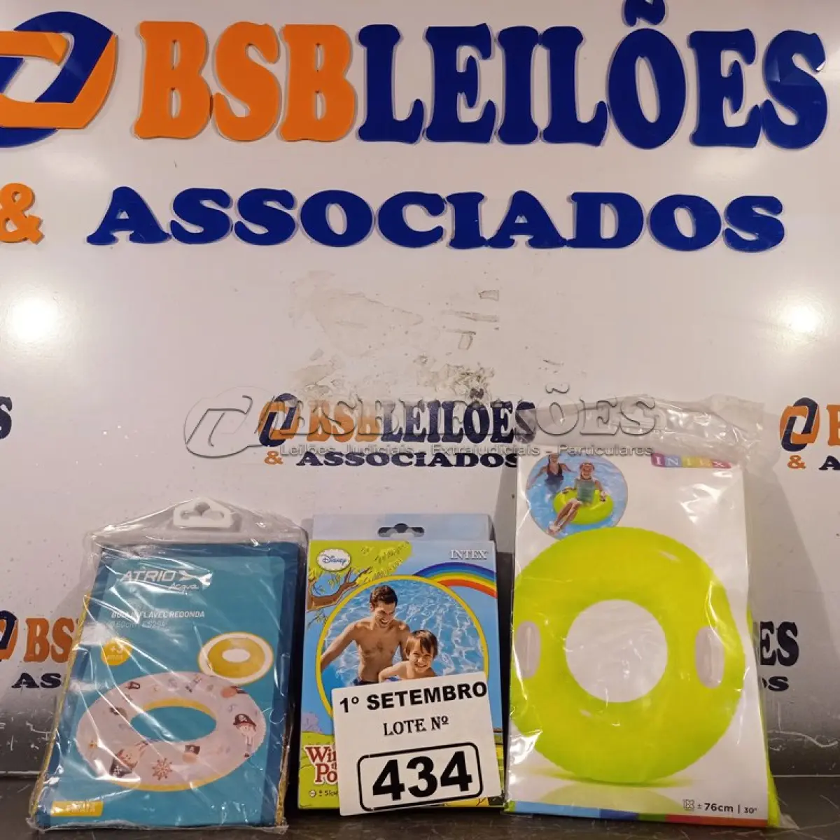 LOTE 434 - 03 BOIAS INFANTIL. (NO ESTADO) ATENÇÃO! FAZER A VISITAÇÃO ANTES DE ARREMATAR, NÃO SABEMOS SE FUNCIONA. LEILÃO NÃO TEM GARANTIA E NEM DEVOLUÇÃO, SUJEITO A POSSÍVEIS AVARIAS VISÍVEIS/OCULTAS E/OU AUSÊNCIA DE COMPONENTES.