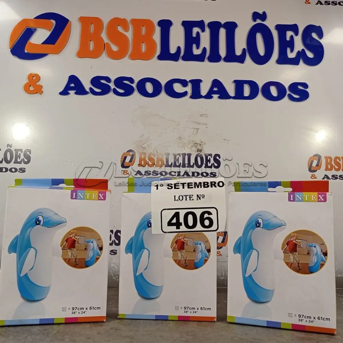 LOTE 406 - 03 BONECOS JOÃO TEIMOSO GOLFINHO. (NO ESTADO) ATENÇÃO! FAZER A VISITAÇÃO ANTES DE ARREMATAR, NÃO SABEMOS SE FUNCIONA. LEILÃO NÃO TEM GARANTIA E NEM DEVOLUÇÃO, SUJEITO A POSSÍVEIS AVARIAS VISÍVEIS/OCULTAS E/OU AUSÊNCIA DE COMPONENTES.