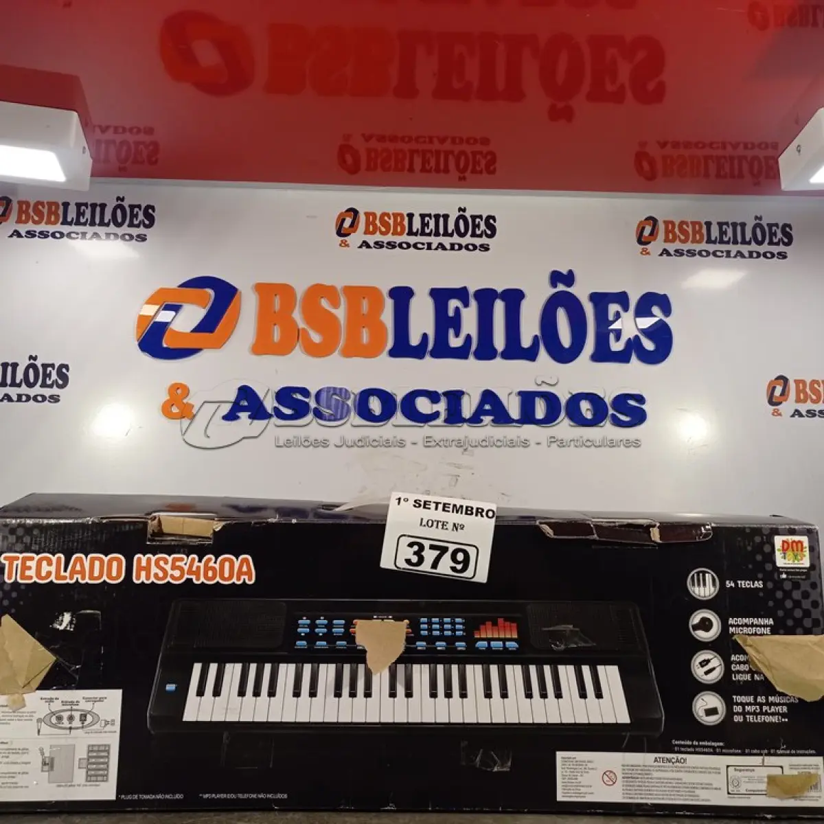 LOTE 379 - 01 TECLADO HS5460A. (NO ESTADO) ATENÇÃO! FAZER A VISITAÇÃO ANTES DE ARREMATAR, NÃO SABEMOS SE FUNCIONA. LEILÃO NÃO TEM GARANTIA E NEM DEVOLUÇÃO, SUJEITO A POSSÍVEIS AVARIAS VISÍVEIS/OCULTAS E/OU AUSÊNCIA DE COMPONENTES.
