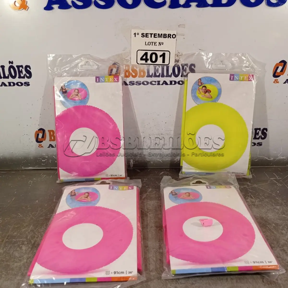 LOTE 401 - 04 BOIAS INFANTIL. (NO ESTADO) ATENÇÃO! FAZER A VISITAÇÃO ANTES DE ARREMATAR, NÃO SABEMOS SE FUNCIONA. LEILÃO NÃO TEM GARANTIA E NEM DEVOLUÇÃO, SUJEITO A POSSÍVEIS AVARIAS VISÍVEIS/OCULTAS E/OU AUSÊNCIA DE COMPONENTES.