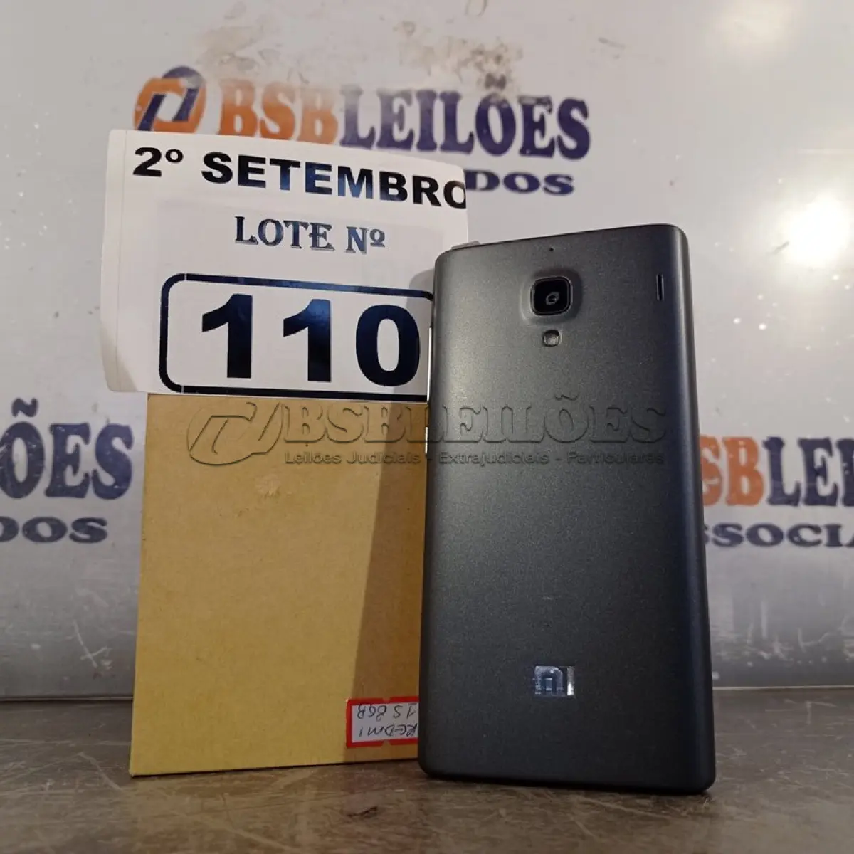 LOTE 110 - 01 CELULAR REDMI. (NO ESTADO) ATENÇÃO! FAZER A VISITAÇÃO ANTES DE ARREMATAR, NÃO SABEMOS SE FUNCIONA. LEILÃO NÃO TEM GARANTIA E NEM DEVOLUÇÃO, SUJEITO A POSSÍVEIS AVARIAS VISÍVEIS/OCULTAS E/OU AUSÊNCIA DE COMPONENTES.