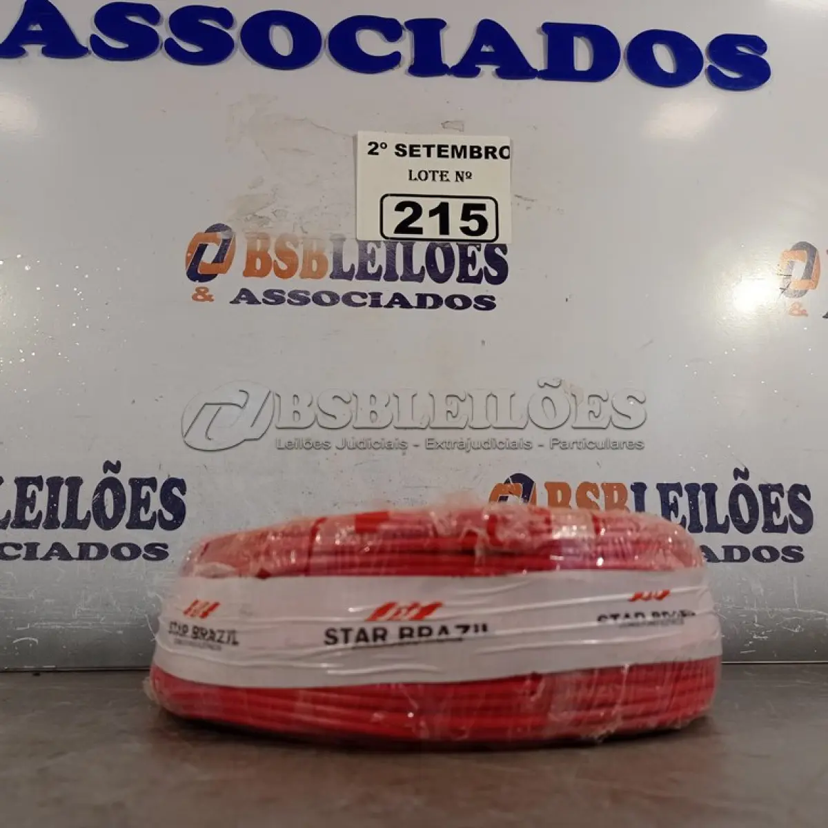 LOTE 215 - 01 ROLO DE CABO FLEXÍVEL 100M 1X2,5MM NA COR VERMELHA(NOVO). (NO ESTADO) ATENÇÃO! FAZER A VISITAÇÃO ANTES DE ARREMATAR, NÃO SABEMOS SE FUNCIONA. LEILÃO NÃO TEM GARANTIA E NEM DEVOLUÇÃO, SUJEITO A POSSÍVEIS AVARIAS VISÍVEIS/OCULTAS E/OU AUSÊNCIA DE COMPONENTES.