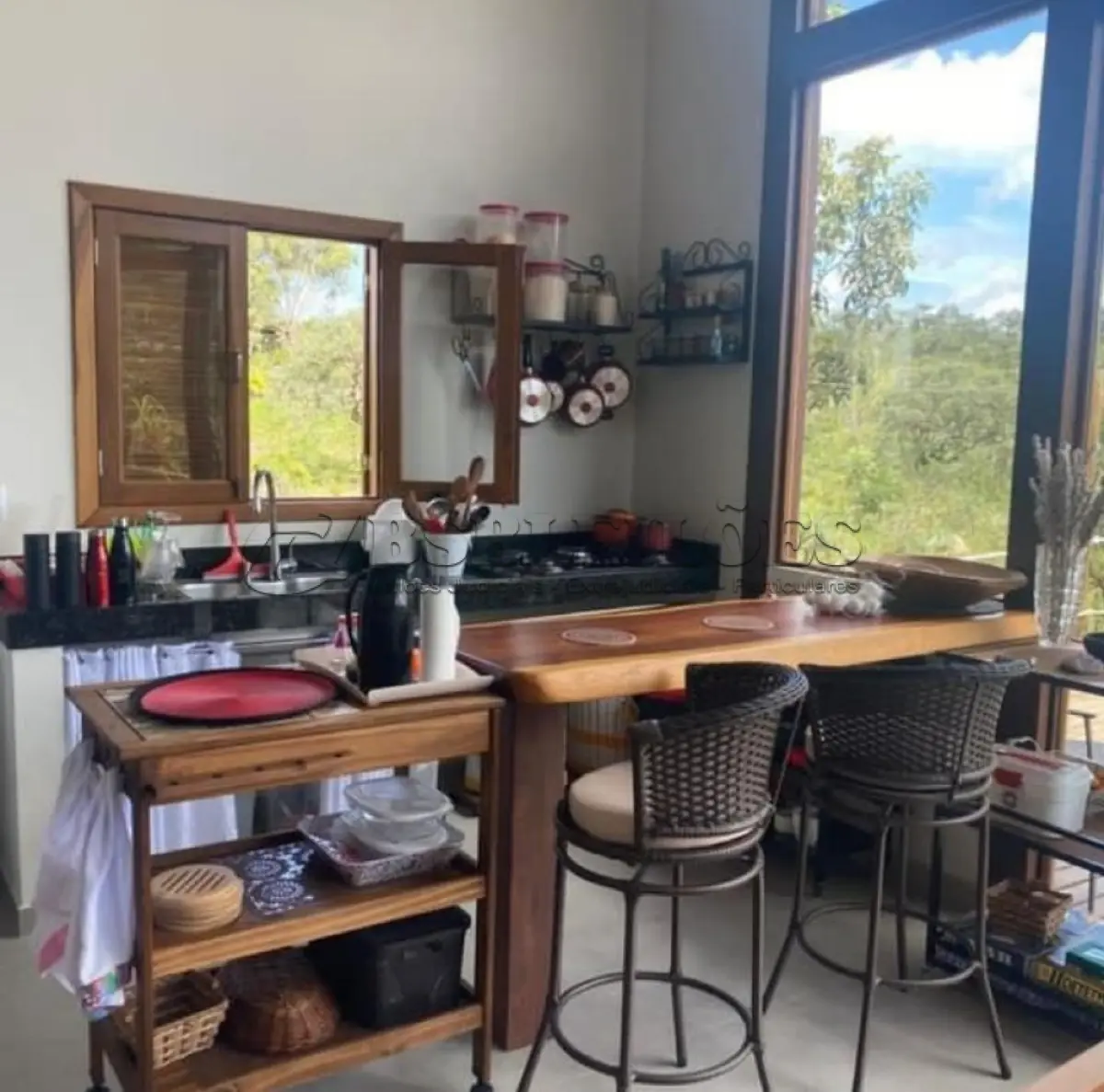 LOTE 001 - 01 LINDA CASA EM SÃO JORGE (MUNICÍPIO ALTO PARAÍSO), NO CORAÇÃO DA CHAPADA DOS VEADEIROS.    CASA DE 130M2, LOTE DA CASA 450M² APROXIMADA. (NO ESTADO)  (DOCUMENTAÇÃO CESSÃO DE DIREITO)
