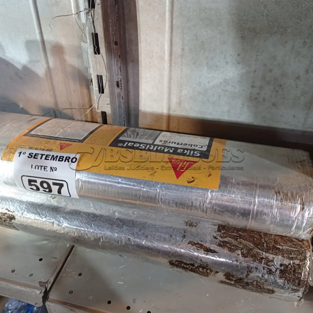 LOTE 597 - 02 ROLOS DE MANTA ASFÁLTICA MULTIUSO. (NO ESTADO) ATENÇÃO! FAZER A VISITAÇÃO ANTES DE ARREMATAR, NÃO SABEMOS SE FUNCIONA. LEILÃO NÃO TEM GARANTIA E NEM DEVOLUÇÃO, SUJEITO A POSSÍVEIS AVARIAS VISÍVEIS/OCULTAS E/OU AUSÊNCIA DE COMPONENTES.
