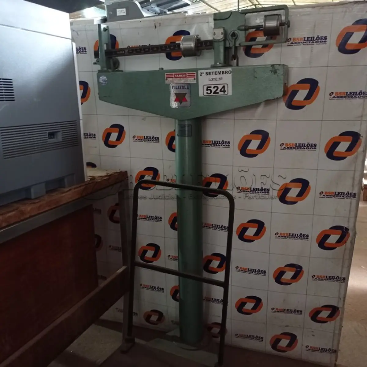 LOTE 524