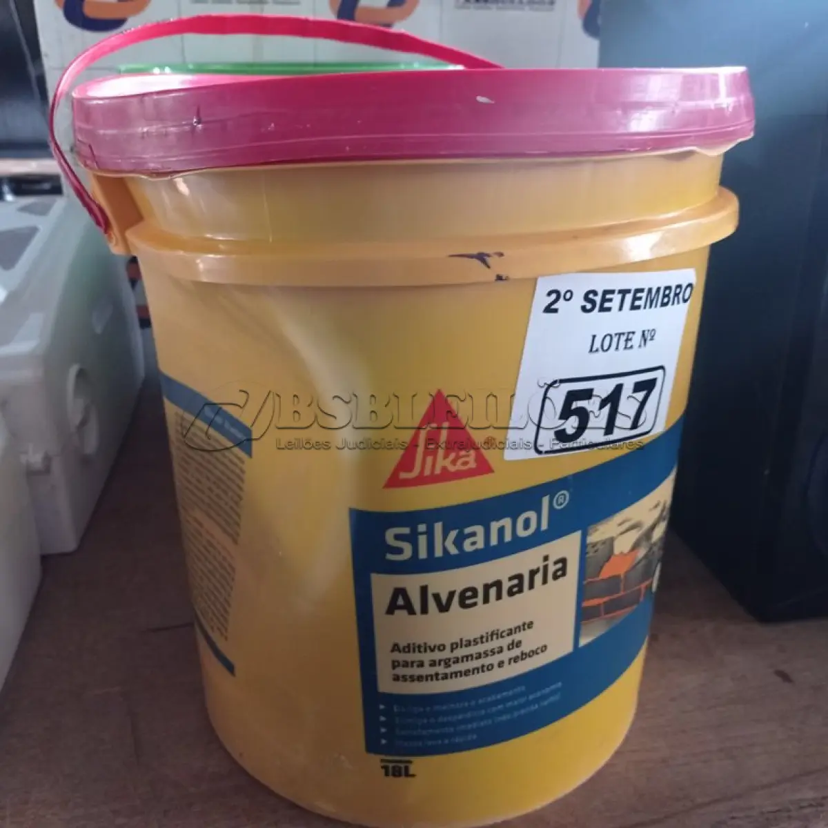 LOTE 517 - 01 BALDE DE SIKANOL ALVENARIA, ADITIVO PLASTIFICANTE PARA ARGAMASSA DE ASSENTAMENTO E REBOCO 18L. (NO ESTADO) ATENÇÃO! FAZER A VISITAÇÃO ANTES DE ARREMATAR, NÃO SABEMOS SE FUNCIONA. LEILÃO NÃO TEM GARANTIA E NEM DEVOLUÇÃO, SUJEITO A POSSÍVEIS AVARIAS VISÍVEIS/OCULTAS E/OU AUSÊNCIA DE COMPONENTES.