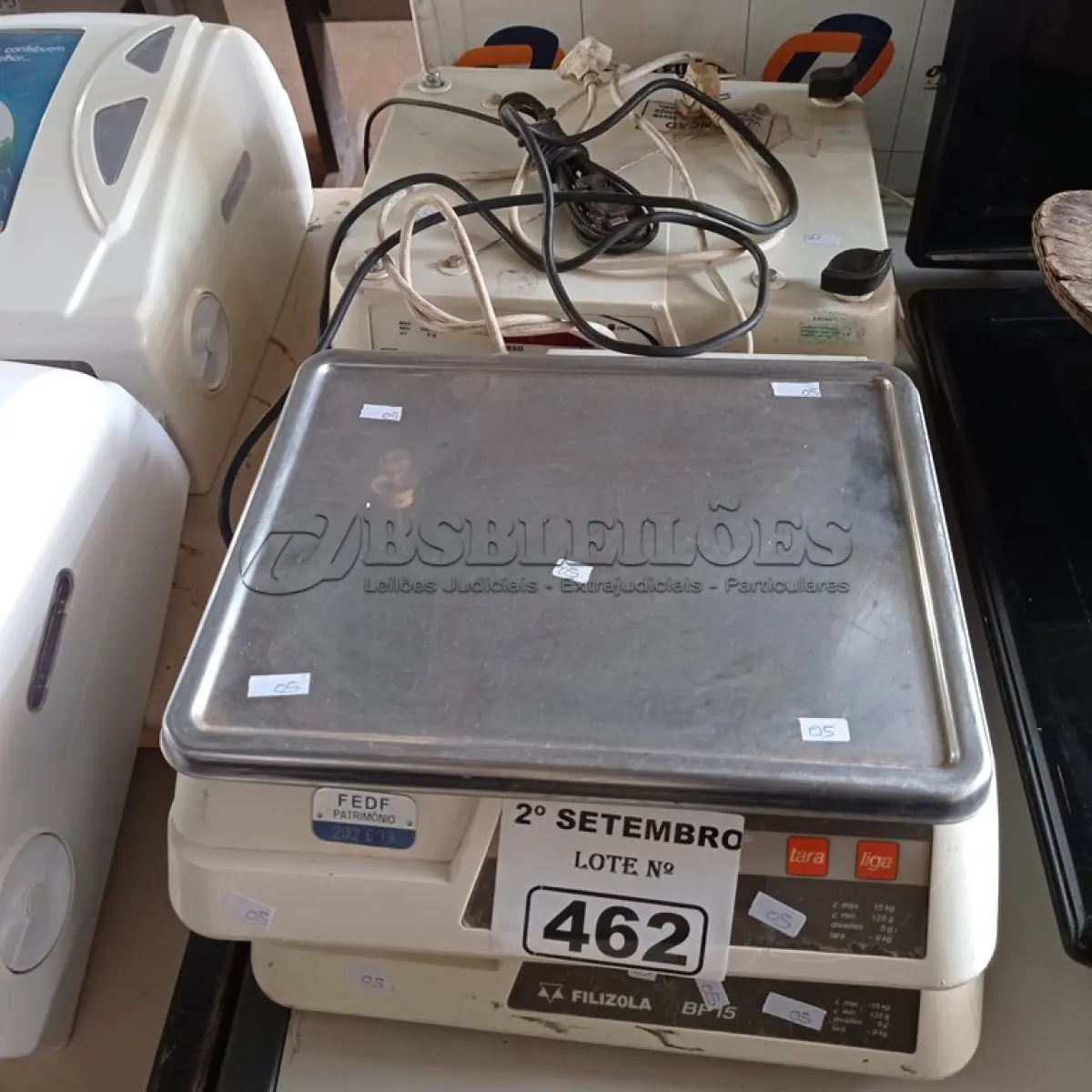 LOTE 462 - 04 BALANÇAS MARCAS E MODELOS DIVERSOS. (NO ESTADO) ATENÇÃO! FAZER A VISITAÇÃO ANTES DE ARREMATAR, NÃO SABEMOS SE FUNCIONA. LEILÃO NÃO TEM GARANTIA E NEM DEVOLUÇÃO, SUJEITO A POSSÍVEIS AVARIAS VISÍVEIS/OCULTAS E/OU AUSÊNCIA DE COMPONENTES.