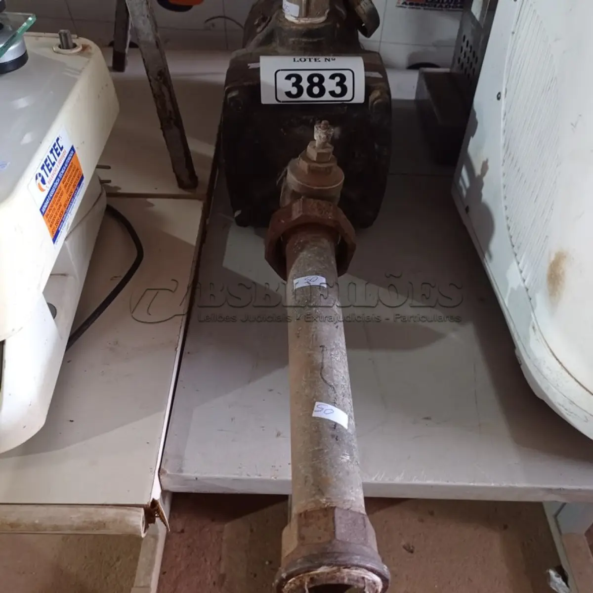LOTE 383 - 01 BOMBA D’AGUA. (NO ESTADO) ATENÇÃO! FAZER A VISITAÇÃO ANTES DE ARREMATAR, NÃO SABEMOS SE FUNCIONA. LEILÃO NÃO TEM GARANTIA E NEM DEVOLUÇÃO, SUJEITO A POSSÍVEIS AVARIAS VISÍVEIS/OCULTAS E/OU AUSÊNCIA DE COMPONENTES.