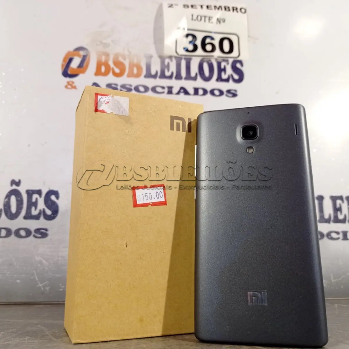 LOTE 360 - 01 CELULAR REDMI. (NO ESTADO) ATENÇÃO! FAZER A VISITAÇÃO ANTES DE ARREMATAR, NÃO SABEMOS SE FUNCIONA. LEILÃO NÃO TEM GARANTIA E NEM DEVOLUÇÃO, SUJEITO A POSSÍVEIS AVARIAS VISÍVEIS/OCULTAS E/OU AUSÊNCIA DE COMPONENTES.