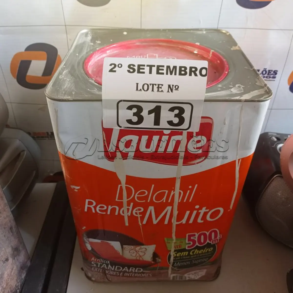 LOTE 313 - 01 LATA DE TINTA IQUINE DELANIL RENDE MUITO ACRÍLICO STANDARD INTERIORES/EXTERIORES NA COR PEROLA 18L. (NO ESTADO) ATENÇÃO! FAZER A VISITAÇÃO ANTES DE ARREMATAR, NÃO SABEMOS SE FUNCIONA. LEILÃO NÃO TEM GARANTIA E NEM DEVOLUÇÃO, SUJEITO A POSSÍVEIS AVARIAS VISÍVEIS/OCULTAS E/OU AUSÊNCIA DE COMPONENTES.