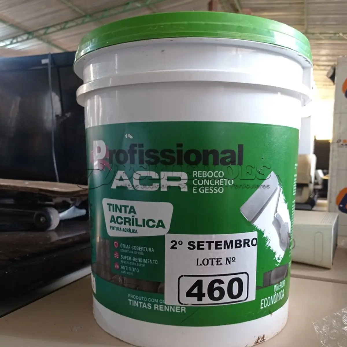 LOTE 460 - 01 BALDE DE TINTA ACRÍLICA 18L NA COR CONCRETO FOSCO. (NO ESTADO) ATENÇÃO! FAZER A VISITAÇÃO ANTES DE ARREMATAR, NÃO SABEMOS SE FUNCIONA. LEILÃO NÃO TEM GARANTIA E NEM DEVOLUÇÃO, SUJEITO A POSSÍVEIS AVARIAS VISÍVEIS/OCULTAS E/OU AUSÊNCIA DE COMPONENTES.