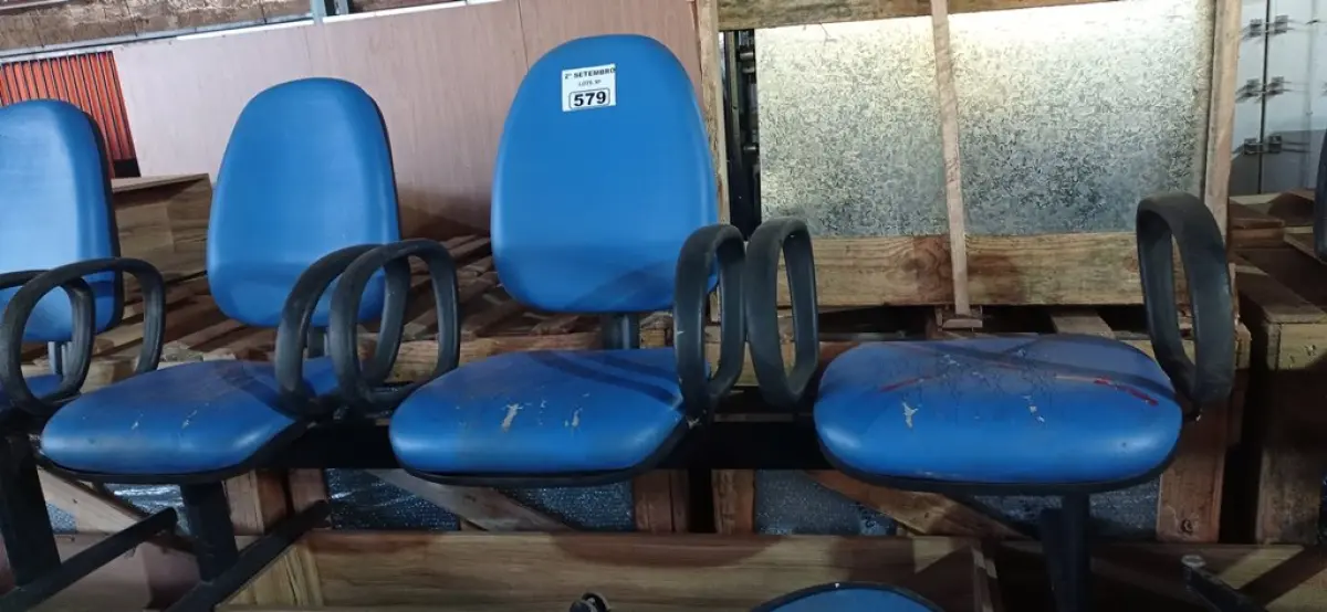 LOTE 579