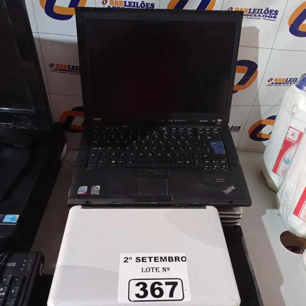 LOTE 367 - 07 NOTEBOOK’S E 02 NETBOOK’S MARCAS E MODELOS DIVERSOS PARA RETIRADA DE PEÇAS. (NO ESTADO) ATENÇÃO! FAZER A VISITAÇÃO ANTES DE ARREMATAR, NÃO SABEMOS SE FUNCIONA. LEILÃO NÃO TEM GARANTIA E NEM DEVOLUÇÃO, SUJEITO A POSSÍVEIS AVARIAS VISÍVEIS/OCULTAS E/OU AUSÊNCIA DE COMPONENTES.