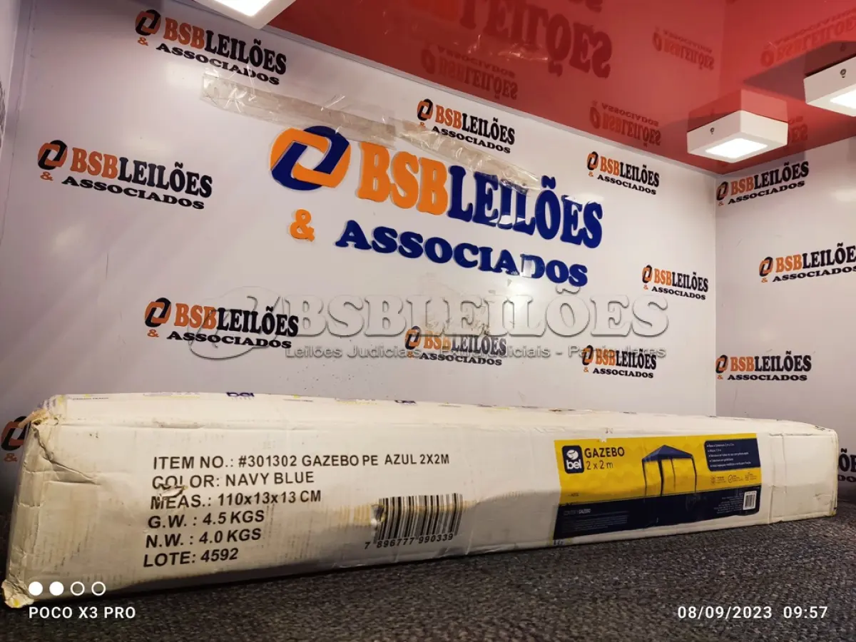 LOTE 108 - 01 – TENDA GAZEBO 2,0 X2,0 (NO ESTADO, NÃO SABEMOS SE FUNCIONA. LEILÃO NÃO TEM GARANTIA E NEM DEVOLUÇÃO, SUJEITO A POSSÍVEIS AVARIAS VISÍVEIS/OCULTAS E/OU AUSÊNCIA DE COMPONENTES)