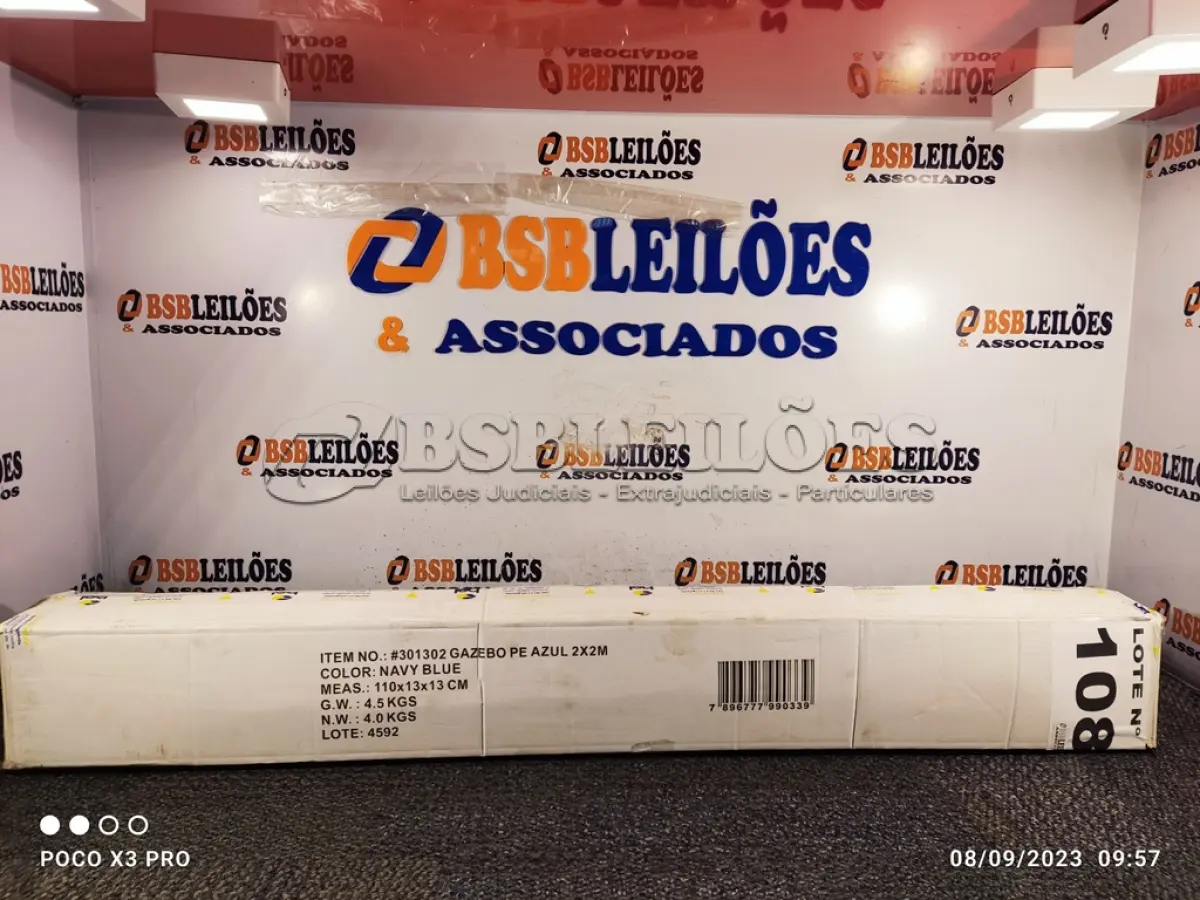 LOTE 108 - 01 – TENDA GAZEBO 2,0 X2,0 (NO ESTADO, NÃO SABEMOS SE FUNCIONA. LEILÃO NÃO TEM GARANTIA E NEM DEVOLUÇÃO, SUJEITO A POSSÍVEIS AVARIAS VISÍVEIS/OCULTAS E/OU AUSÊNCIA DE COMPONENTES)