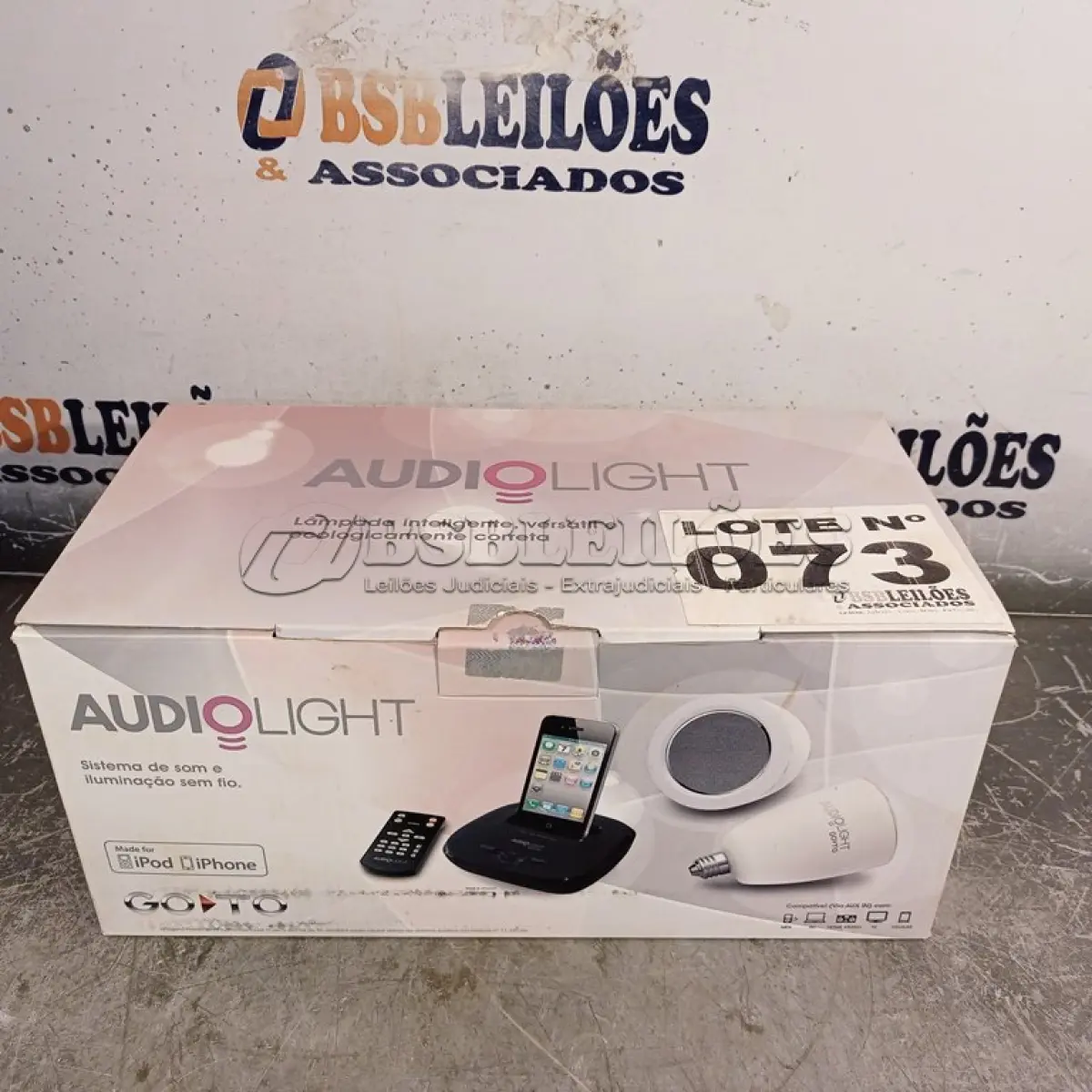 LOTE 073 - 01 - SISTEMA DE SOM E ILUMINAÇÃO SEM FIO (NO ESTADO, NÃO SABEMOS SE FUNCIONA. LEILÃO NÃO TEM GARANTIA E NEM DEVOLUÇÃO, SUJEITO A POSSÍVEIS AVARIAS VISÍVEIS/OCULTAS E/OU AUSÊNCIA DE COMPONENTES)