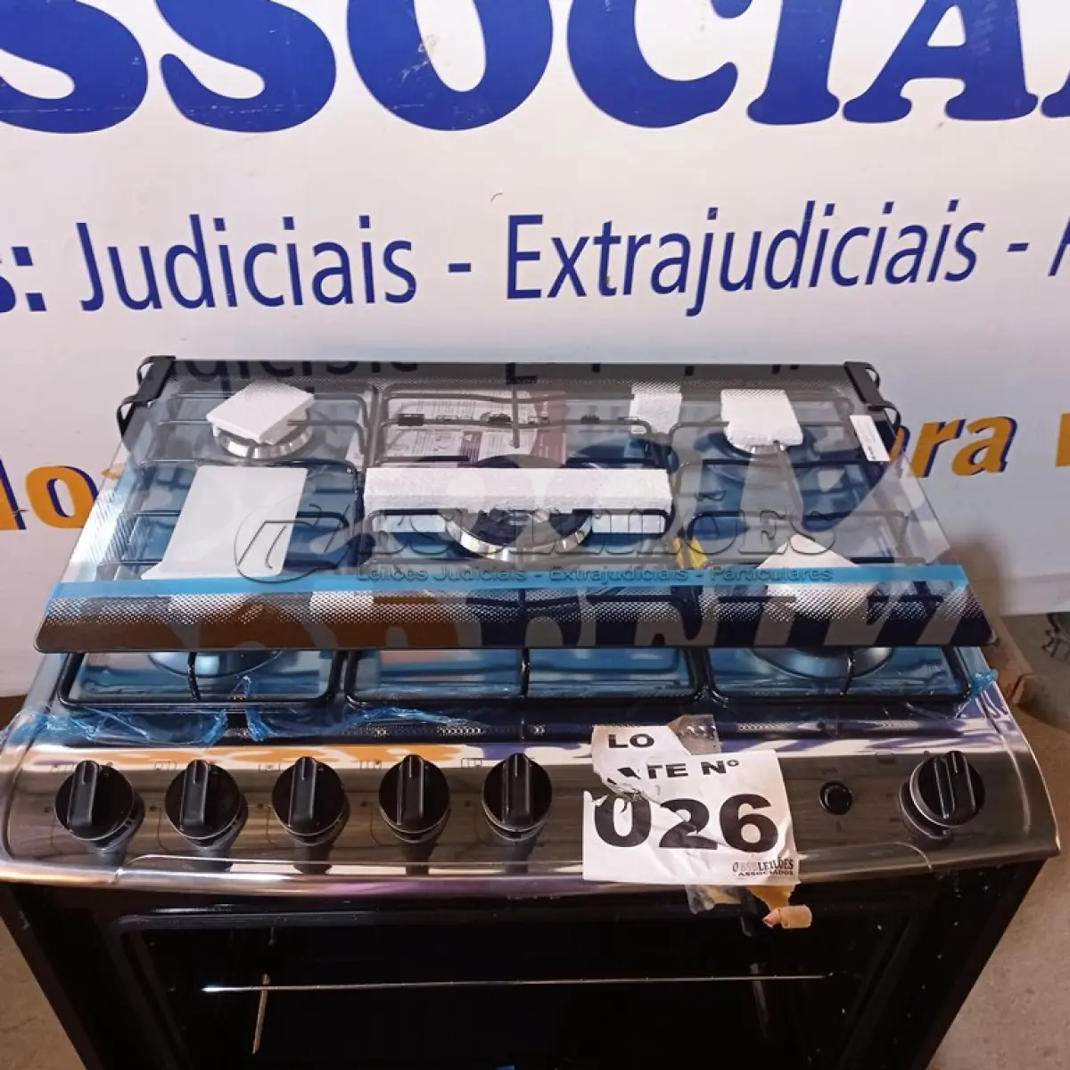 LOTE 026 - 01 - FOGÃO 5 BOCAS DECORATO G3 MUELLER BIVOLT PRETO (NO ESTADO, NÃO SABEMOS SE FUNCIONA. LEILÃO NÃO TEM GARANTIA E NEM DEVOLUÇÃO, SUJEITO A POSSÍVEIS AVARIAS VISÍVEIS/OCULTAS E/OU AUSÊNCIA DE COMPONENTES)