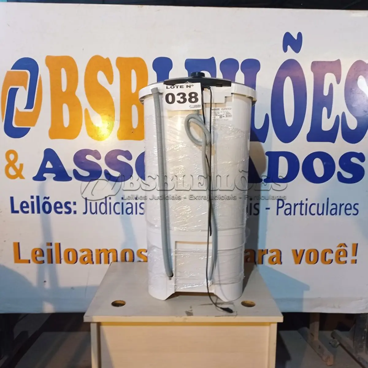 LOTE 038 - 01 - TANQUINHO SUGGAR LAVAMAX NEO ECO 10KG (NO ESTADO, NÃO SABEMOS SE FUNCIONA. LEILÃO NÃO TEM GARANTIA E NEM DEVOLUÇÃO, SUJEITO A POSSÍVEIS AVARIAS VISÍVEIS/OCULTAS E/OU AUSÊNCIA DE COMPONENTES)