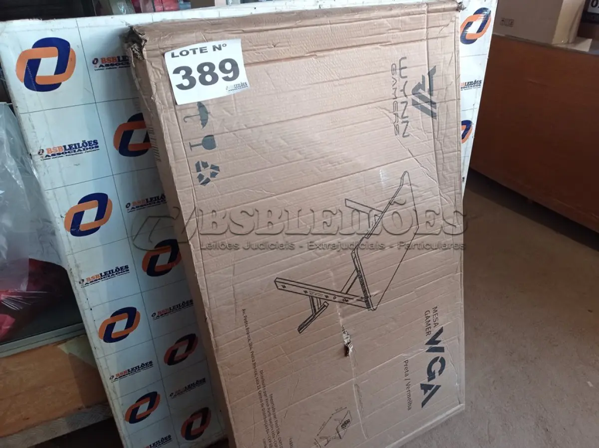 LOTE 389 - 01 – MESA GAMER (NO ESTADO, NÃO SABEMOS SE FUNCIONA. LEILÃO NÃO TEM GARANTIA E NEM DEVOLUÇÃO, SUJEITO A POSSÍVEIS AVARIAS VISÍVEIS/OCULTAS E/OU AUSÊNCIA DE COMPONENTES)
