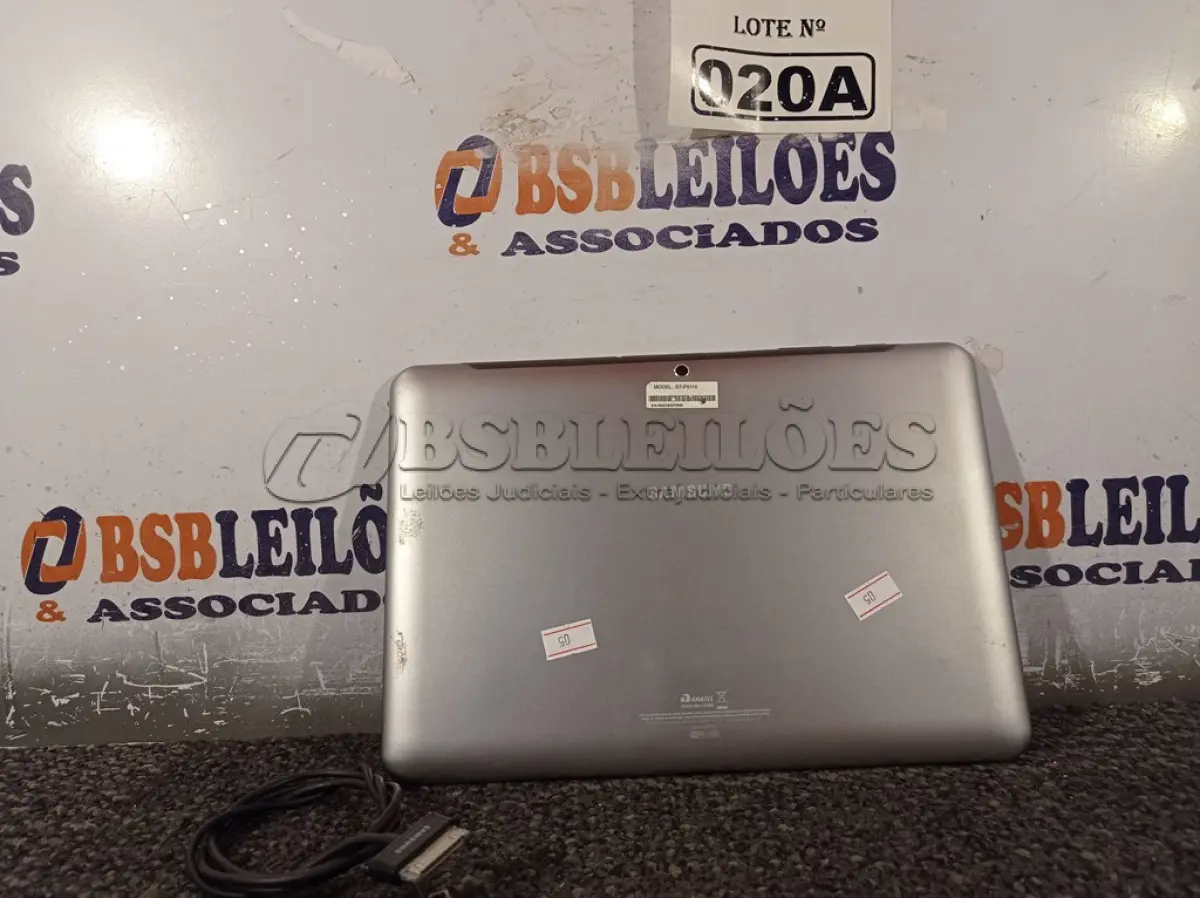 LOTE 020 - 01 TABLETE SAMSUNG TAB 2  16GB, WIFI, MODELO GT-P5110 (NO ESTADO, NÃO SABEMOS SE FUNCIONA. LEILÃO NÃO TEM GARANTIA E NEM DEVOLUÇÃO, SUJEITO A POSSÍVEIS AVARIAS VISÍVEIS/OCULTAS E/OU AUSÊNCIA DE COMPONENTES)