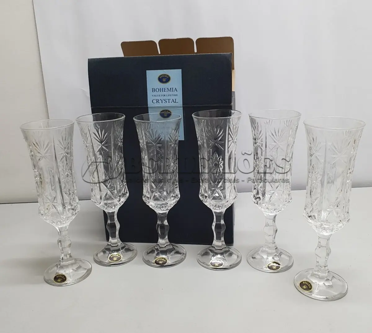 LOTE 083 - 6 TAÇAS BOHEMIA. MEDIDAS DAS TAÇAS 21 CM ALT X 6, DIÂMETRO SEM USO(NO ESTADO)