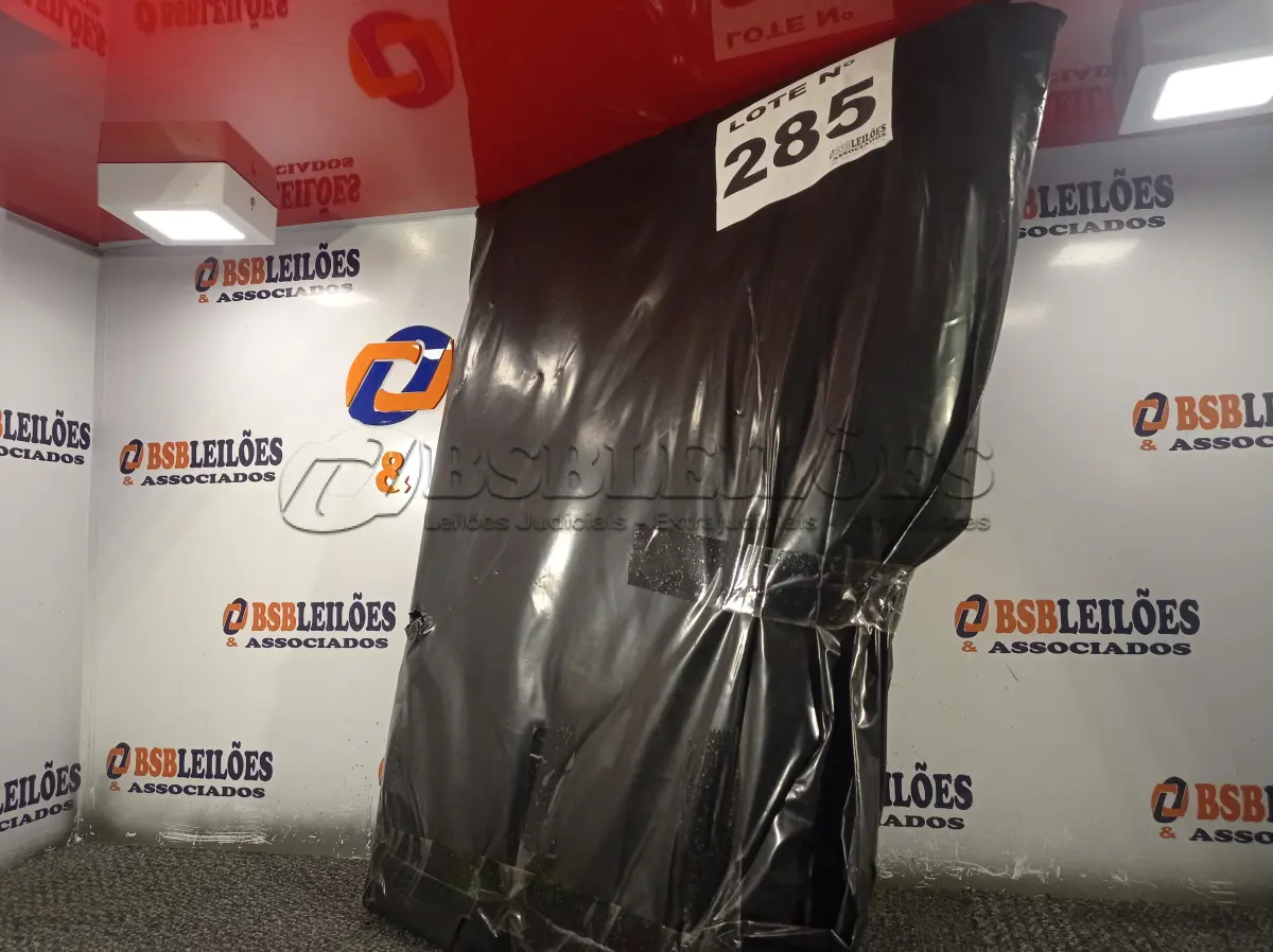 LOTE 285 - 01 - CABECEIRA CAPITONE CASAL (NO ESTADO, NÃO SABEMOS SE FUNCIONA. LEILÃO NÃO TEM GARANTIA E NEM DEVOLUÇÃO, SUJEITO A POSSÍVEIS AVARIAS VISÍVEIS/OCULTAS E/OU AUSÊNCIA DE COMPONENTES)