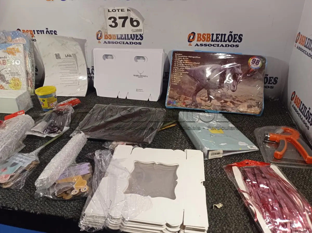 LOTE 376 - 22 – ITENS DIVERSOS (NO ESTADO, NÃO SABEMOS SE FUNCIONA. LEILÃO NÃO TEM GARANTIA E NEM DEVOLUÇÃO, SUJEITO A POSSÍVEIS AVARIAS VISÍVEIS/OCULTAS E/OU AUSÊNCIA DE COMPONENTES)